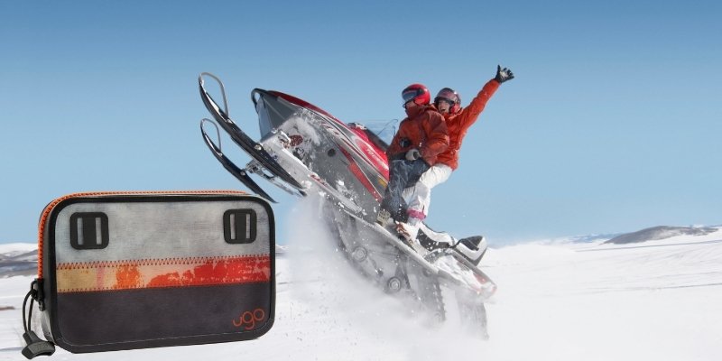 Best Waterproof phone Pouch For Snowmobiling