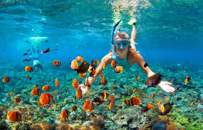 How Do You Keep Valuables Safe While Snorkeling?