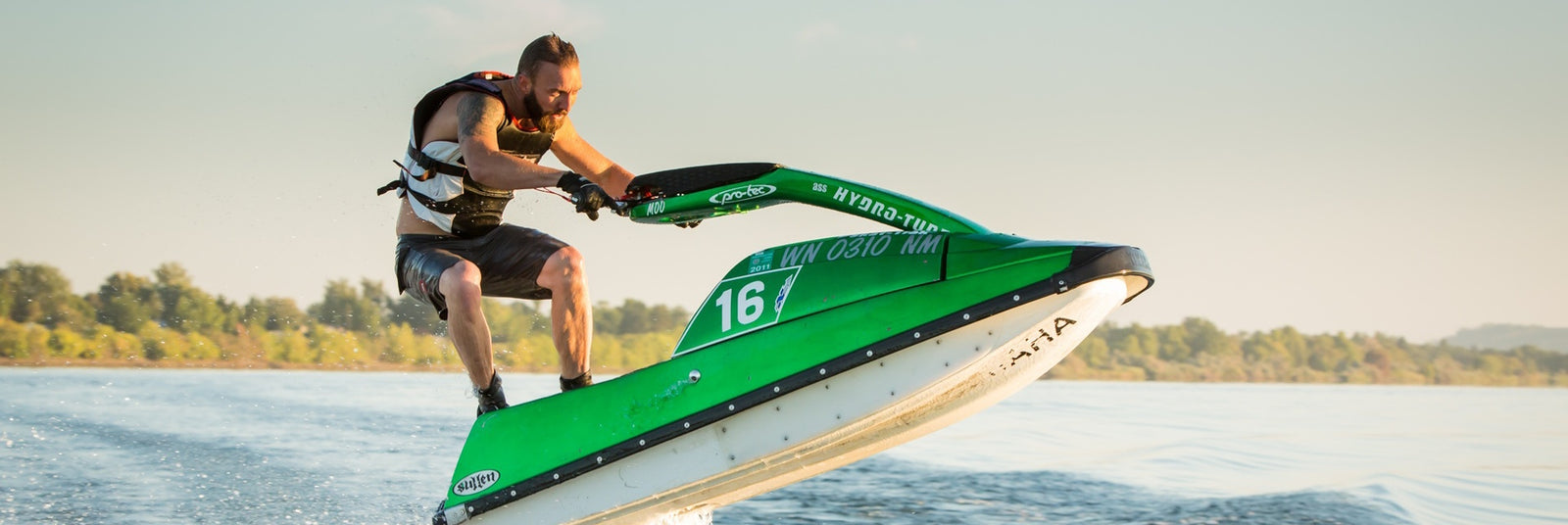 Best Waterproof Phone Case for Jet Skiing